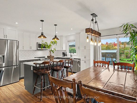 5th image of 1485 Lavigne Rd