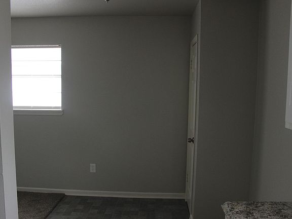 4th image of 1233 Cedar St APT 4