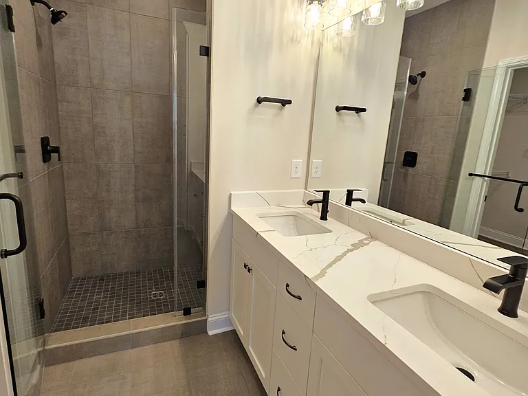 411 Perry Ave #1 — Photo 6