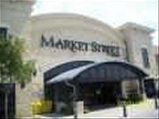 5th image of 5001 Montclair Dr