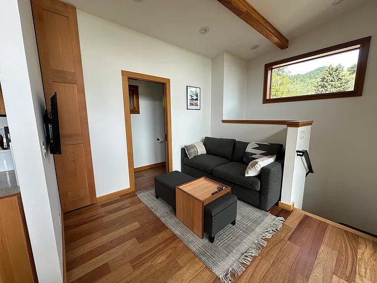 NE Wauna Ave — Photo 2