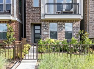 1077 Tea Olive Ln, Dallas, TX 75212