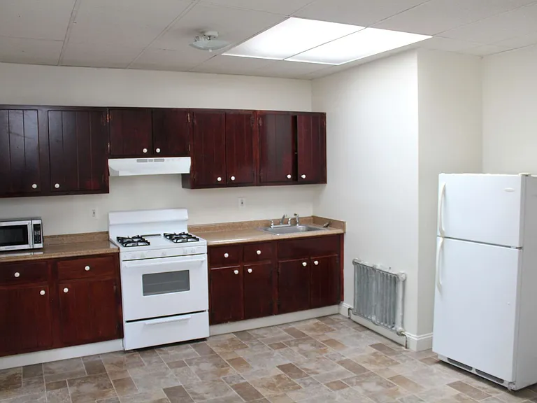 1708 Linden Ave — Photo 5
