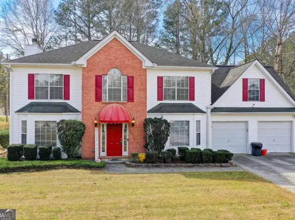 8075 Harmony Lakes Dr, Lithonia, GA 30058