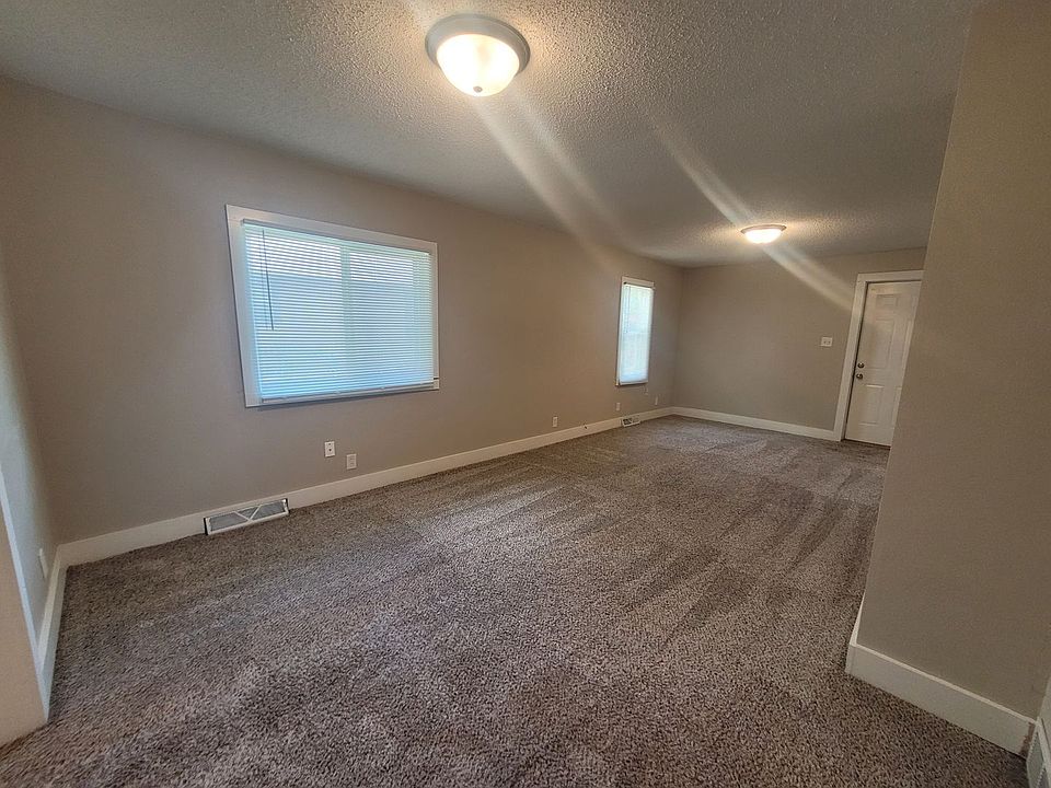 3012 Mahaska Ave, Des Moines, IA 50317 Zillow