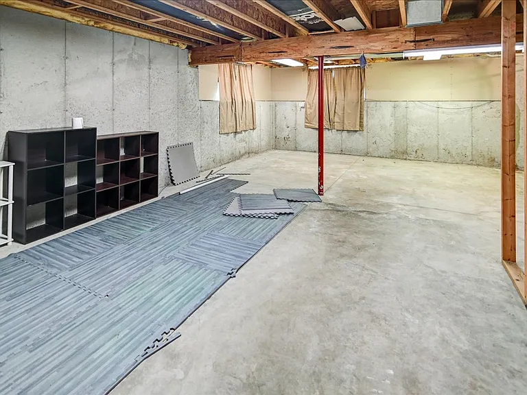 400 Muirfield Ct — Photo 46