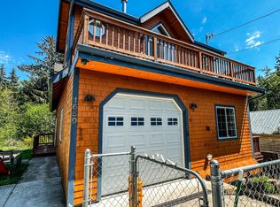 1650 9th St, Astoria, OR 97103