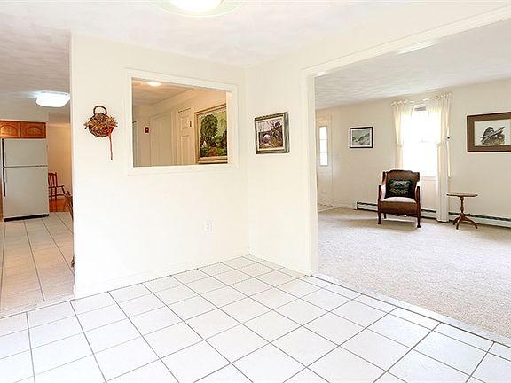 3rd image of 11 Twin Light Cir