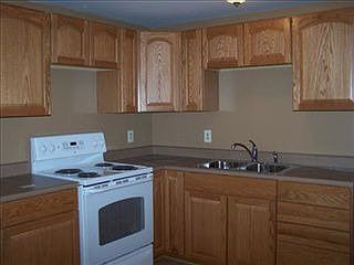 2nd image of 939 Narcissus Dr
