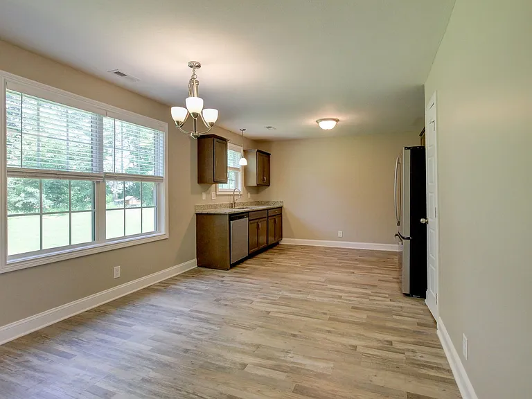 1121 Cardinal Creek Dr — Photo 61