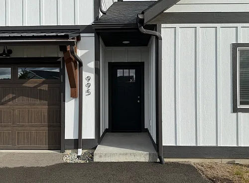 995 N Camas Ln Photo 1