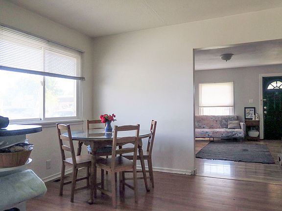 3rd image of 822 S College Ave
