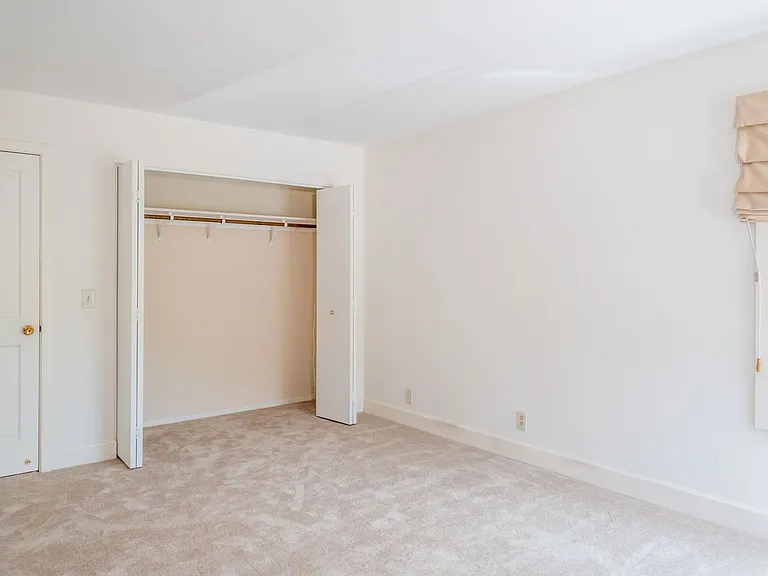 27 Meadow Hill Dr — Photo 37