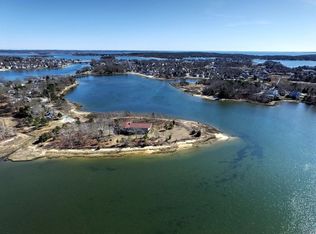 27 15th St, Wareham, MA 02571