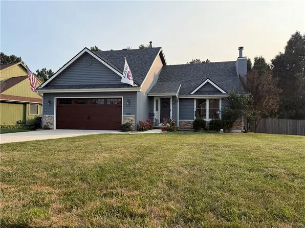 7328 N Corrington Ave, Kansas City, MO 64119