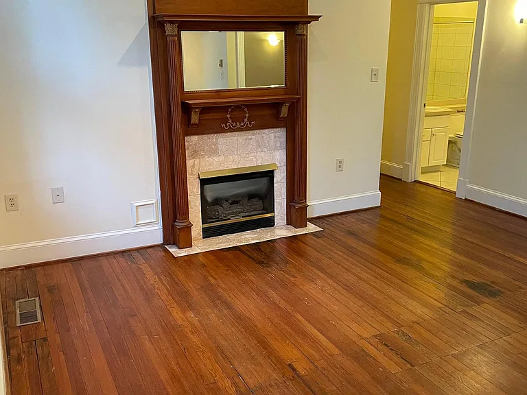 1685 Crescent Pl NW #6 — Photo 6