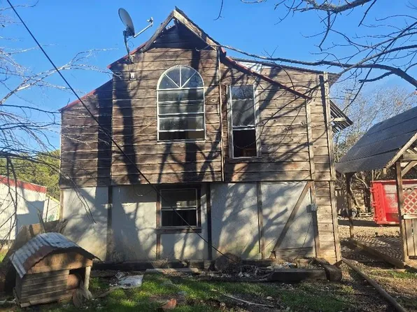 231 Sir Arthur Way, Canyon Lake, TX 78133