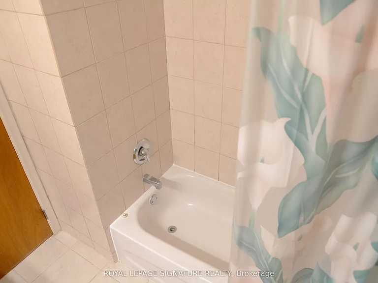 2 Brantwood Dr — Photo 6