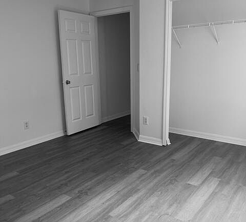 5th image of 2051 Twelve Oaks Dr