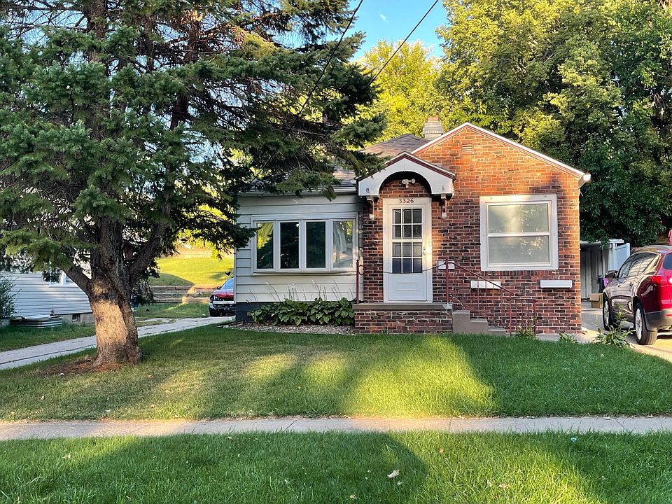1st image of 3326 Virginia St