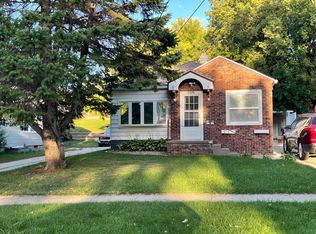 3326 Virginia St, Sioux City, IA 51104
