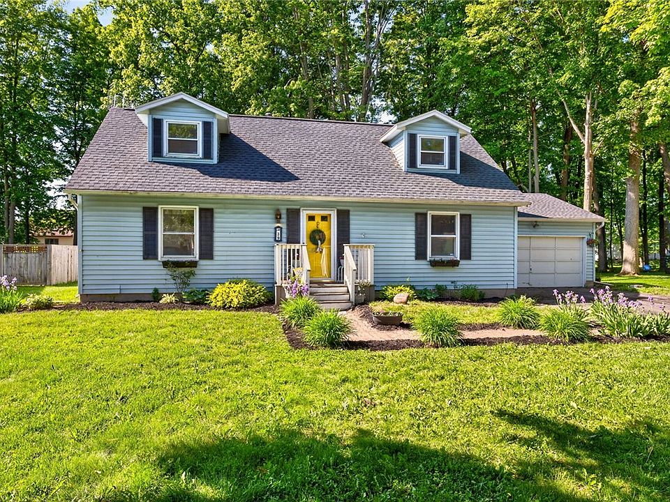 1st image of 39 Timberwood Dr