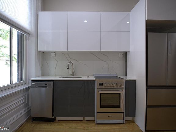3rd image of 333 S 21st St #A