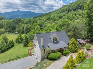 80 Feather Ln, Waynesville, NC 28786