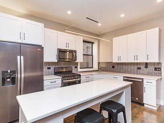 2nd image of 1215 N Wolcott Ave #1F