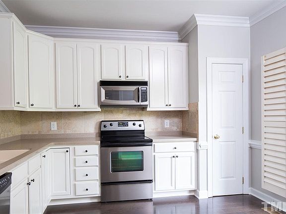 5th image of 774 Weathergreen Dr