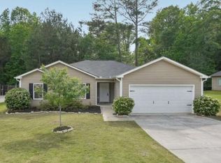 1069 Navaho Trl, Monroe, GA 30655