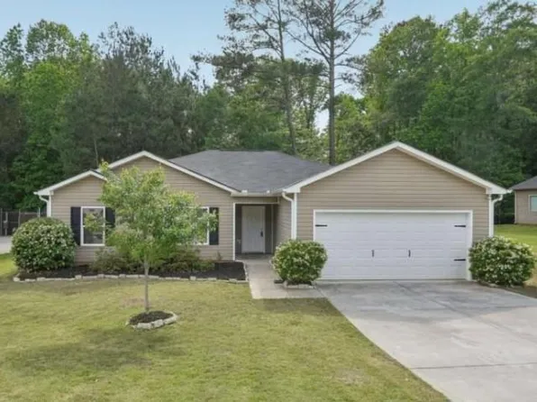 1069 Navaho Trl, Monroe, GA 30655
