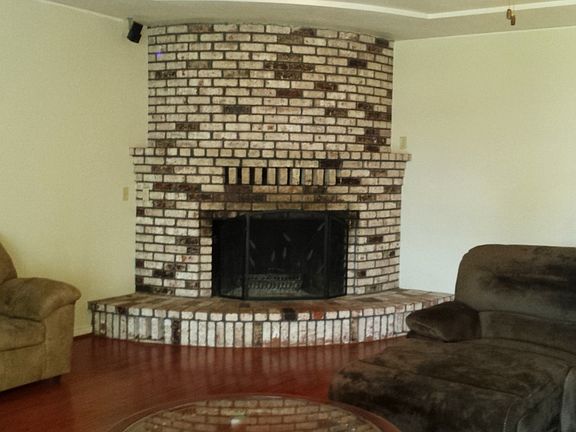 2nd image of 261 Bel Air Ct