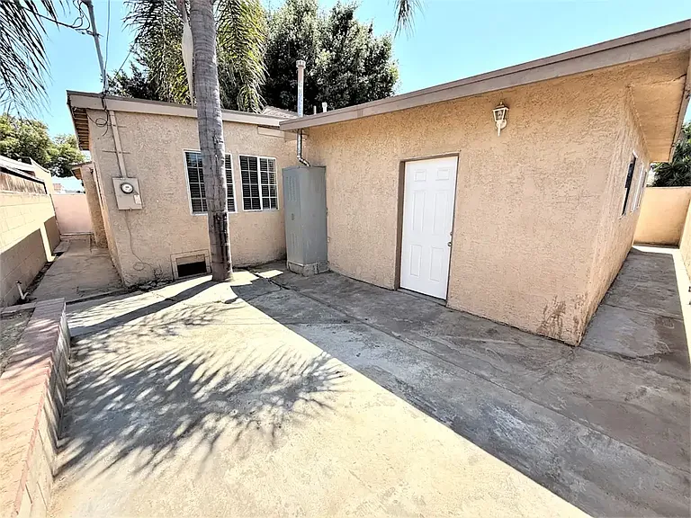 1232 W M St — Photo 10