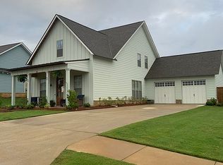 804 Long Leaf Cir, Brandon, MS 39042