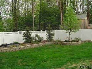 5th image of 153 Goldfinch Ln