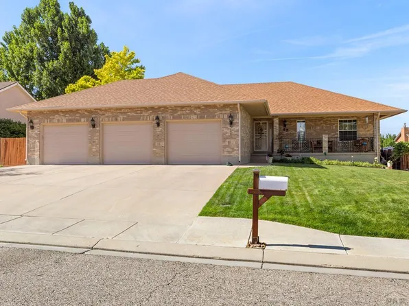 47 Altadena Dr, Pueblo, CO 81005