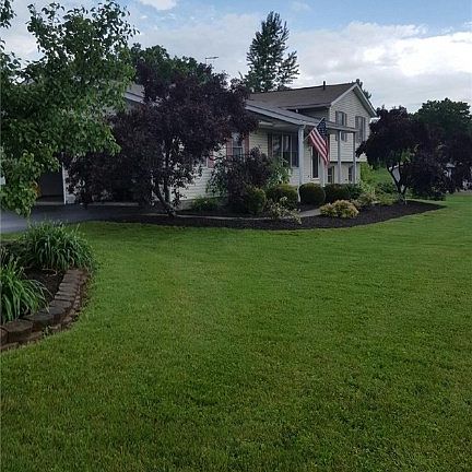 4th image of 39415 Farrington Ave