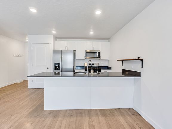 4th image of 3892 S Buckland Dr