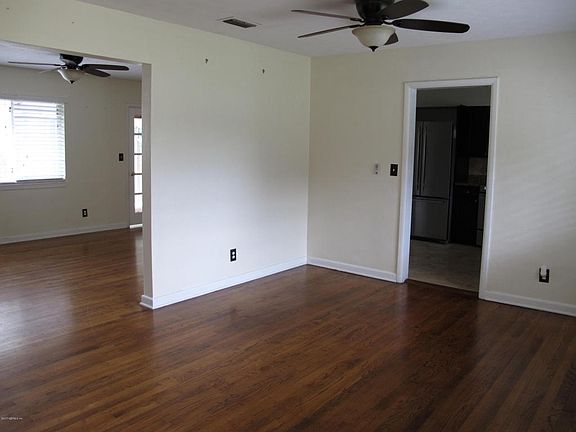 3rd image of 3916 Ponce De Leon Ave