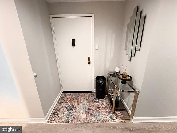 4th image of 28 Allegheny Ave Suite 1308