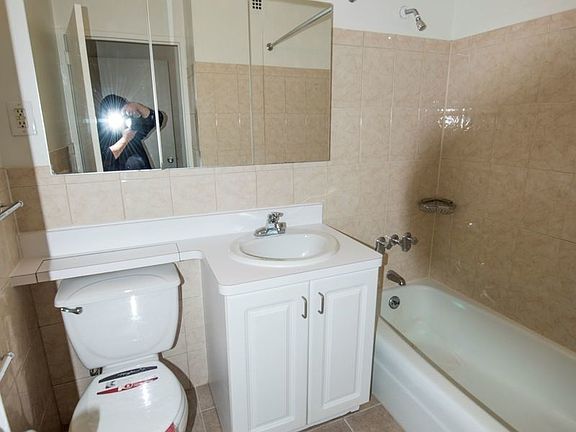 3rd image of 1601 3rd Ave APT 8B