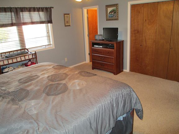 3rd image of 2421 Sunrise Ct