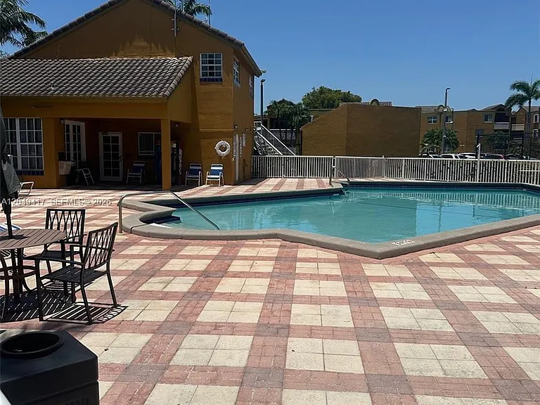 9741 Fontainebleau Blvd #H109 — Photo 16