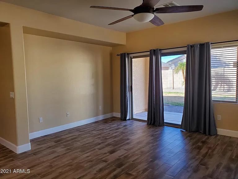 2056 E Riviera Dr — Photo 7