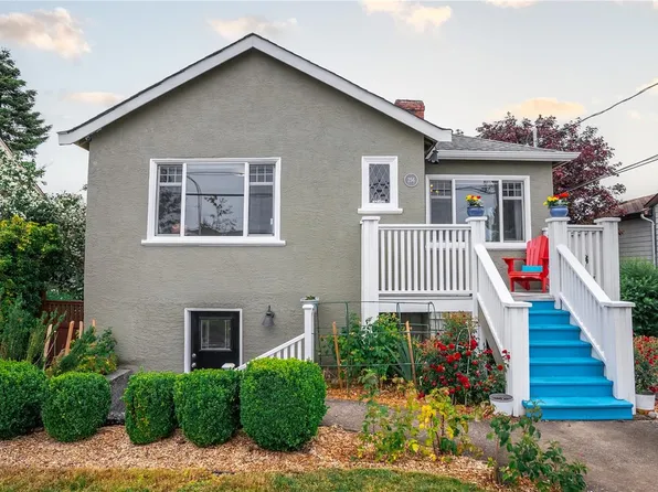 256 Cadillac Ave, Saanich, BC V8Z 1T8