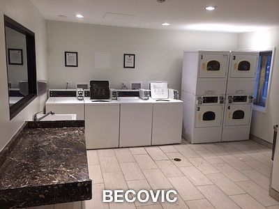 4th image of 6001 N Kenmore Ave APT 413