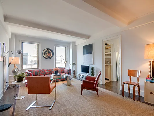 Sold by Sotheby's International Realty | media 5