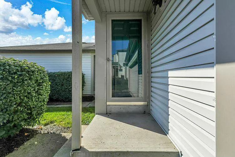 189 Hawkins Ln #F — Photo 23