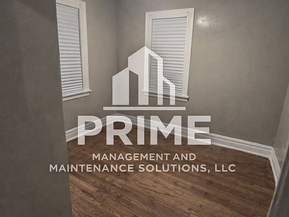 3rd image of 1309 Maryland St #1F